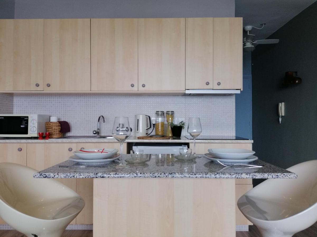 A City-Center Seaview Penthouse At Oceanic Лимасол Экстерьер фото