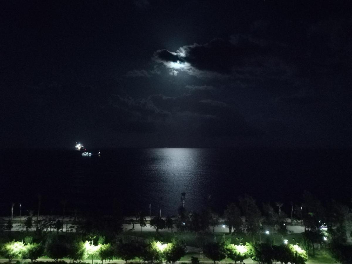 A City-Center Seaview Penthouse At Oceanic Лимасол Экстерьер фото